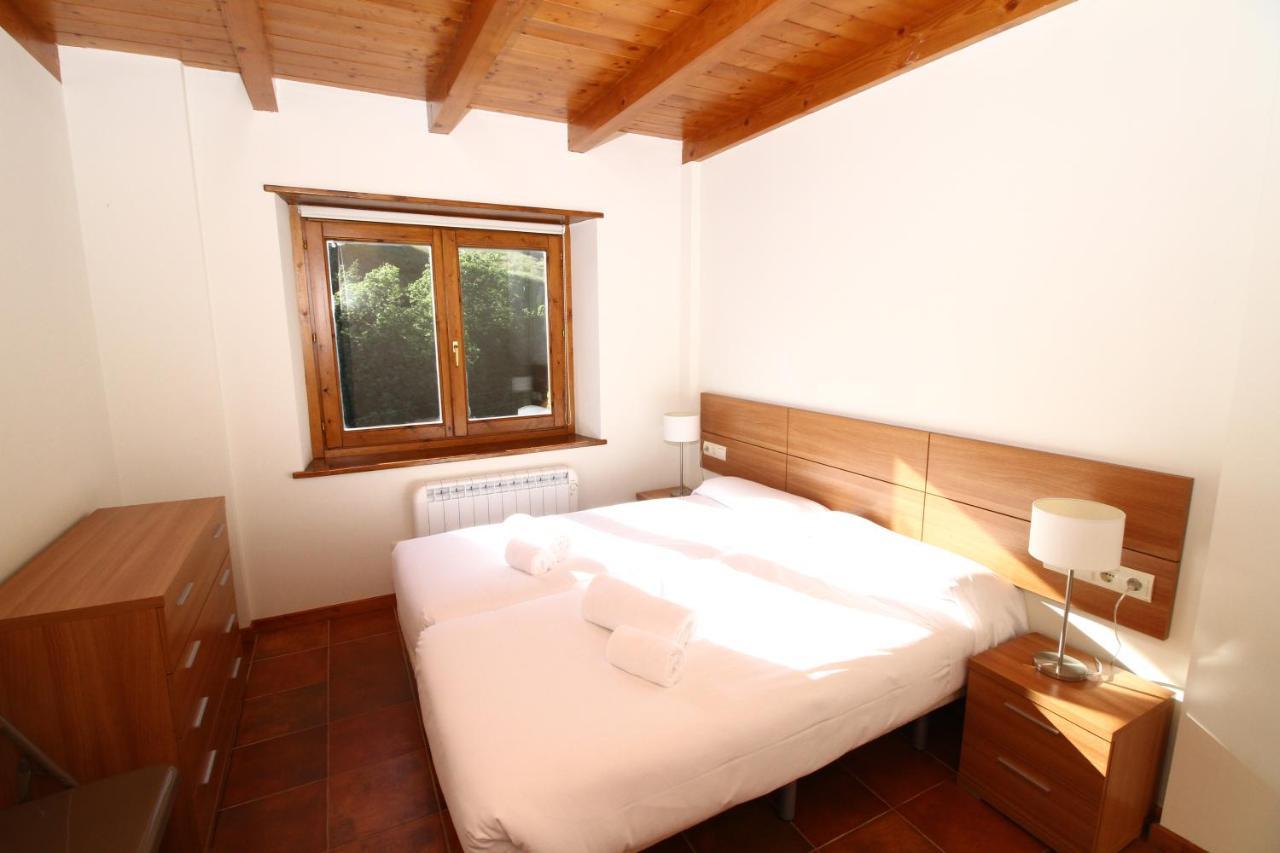 Apartamentos Snoe Mont Romies Unhola Salardu Exterior photo