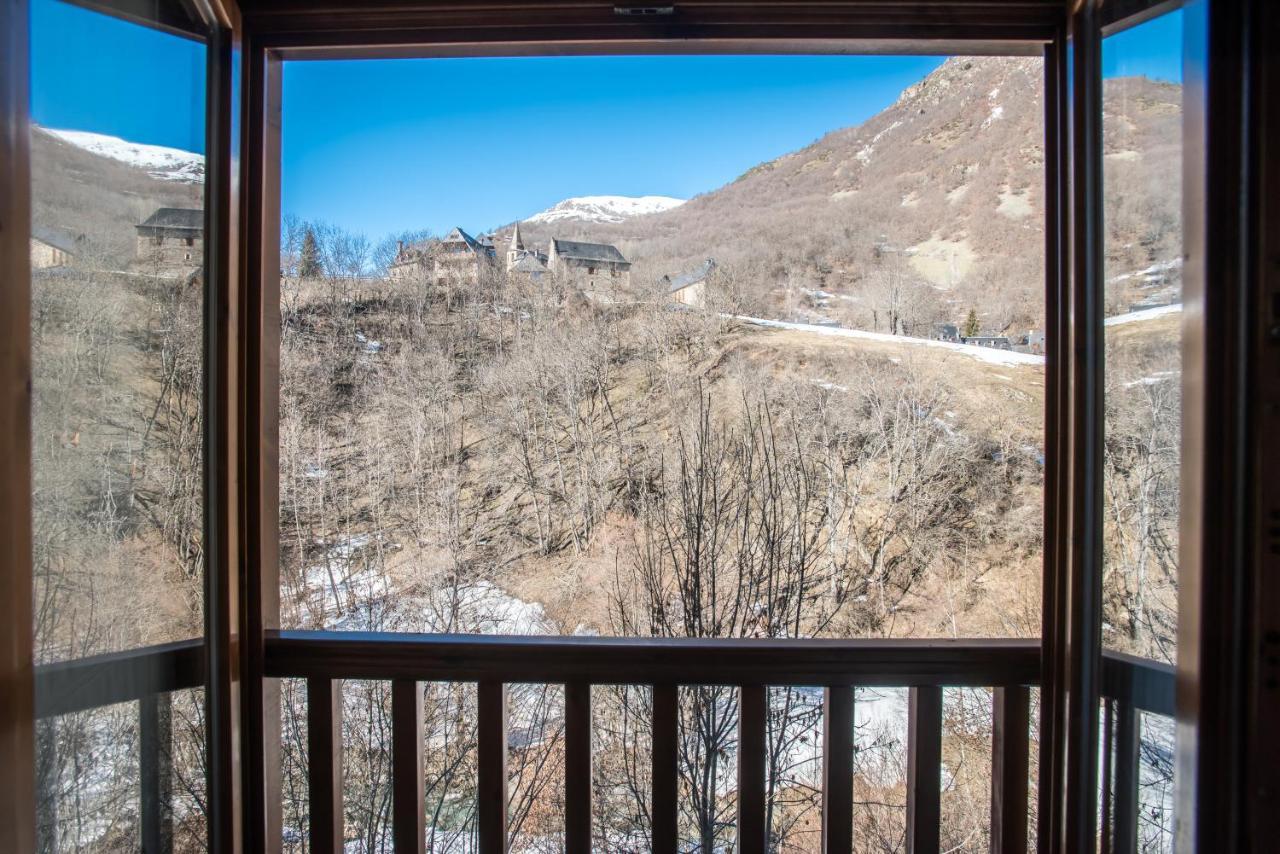 Apartamentos Snoe Mont Romies Unhola Salardu Exterior photo